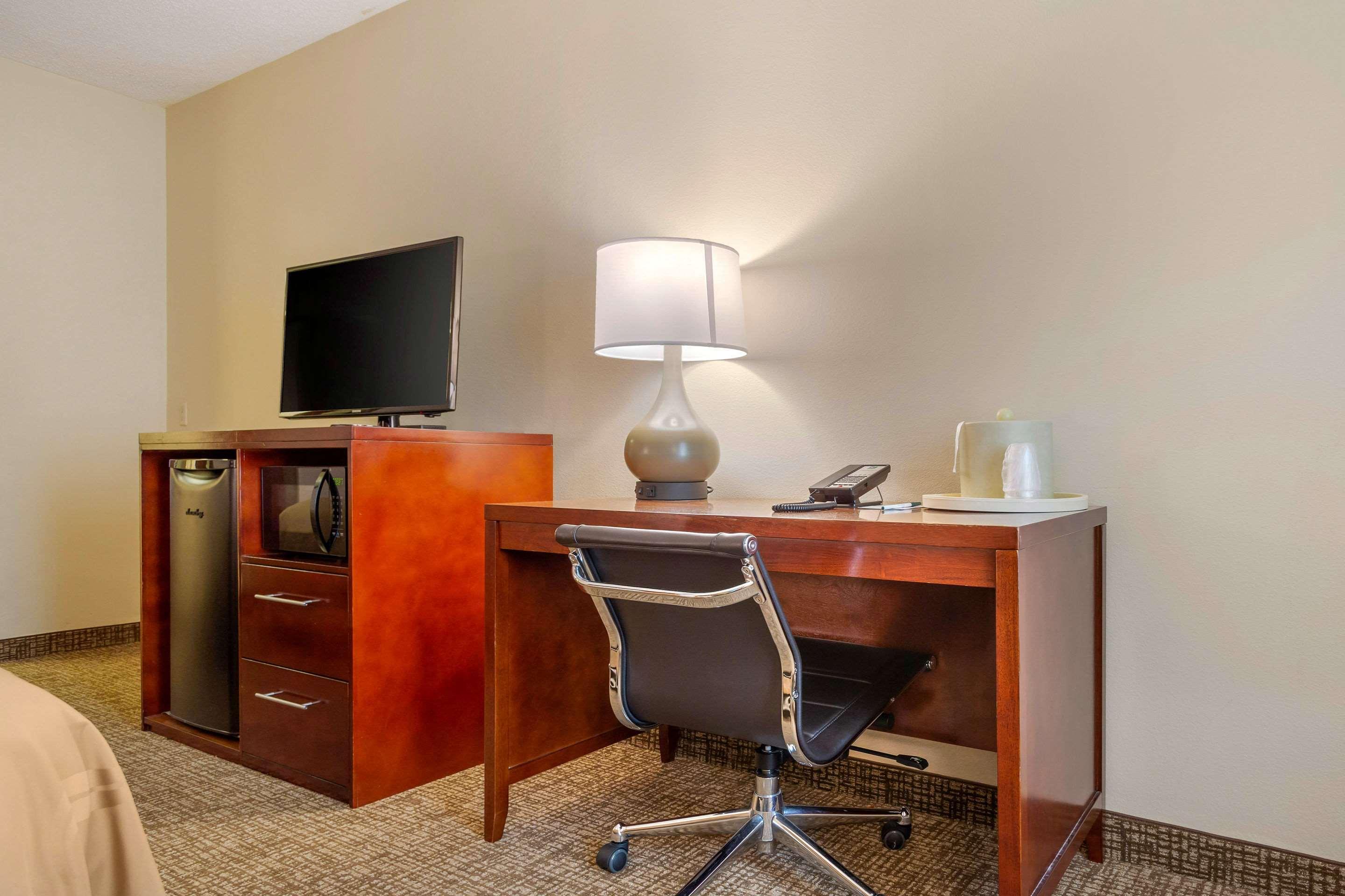 Quality Inn & Suites Olde Town Portsmouth Eksteriør billede