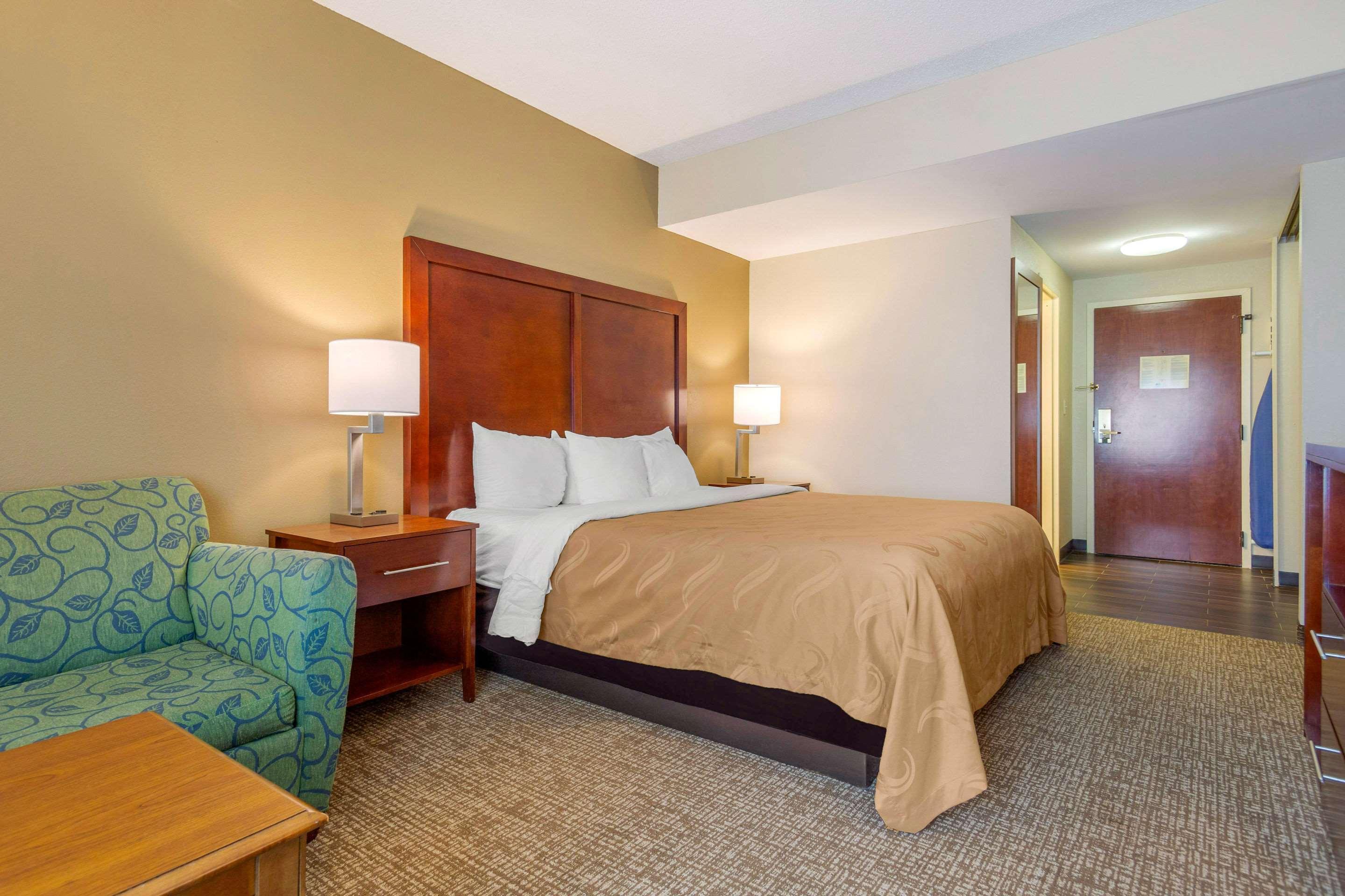 Quality Inn & Suites Olde Town Portsmouth Eksteriør billede
