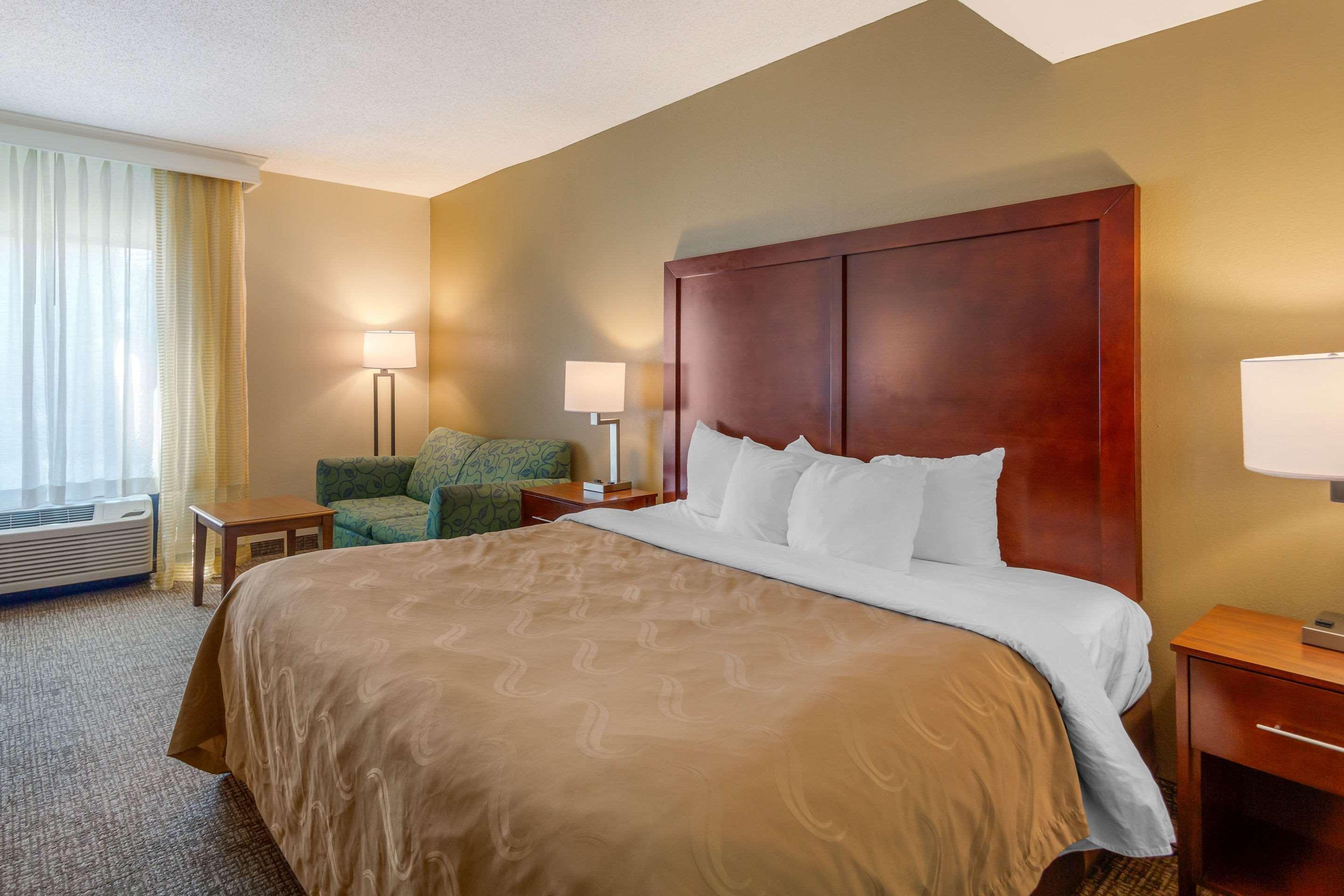 Quality Inn & Suites Olde Town Portsmouth Eksteriør billede