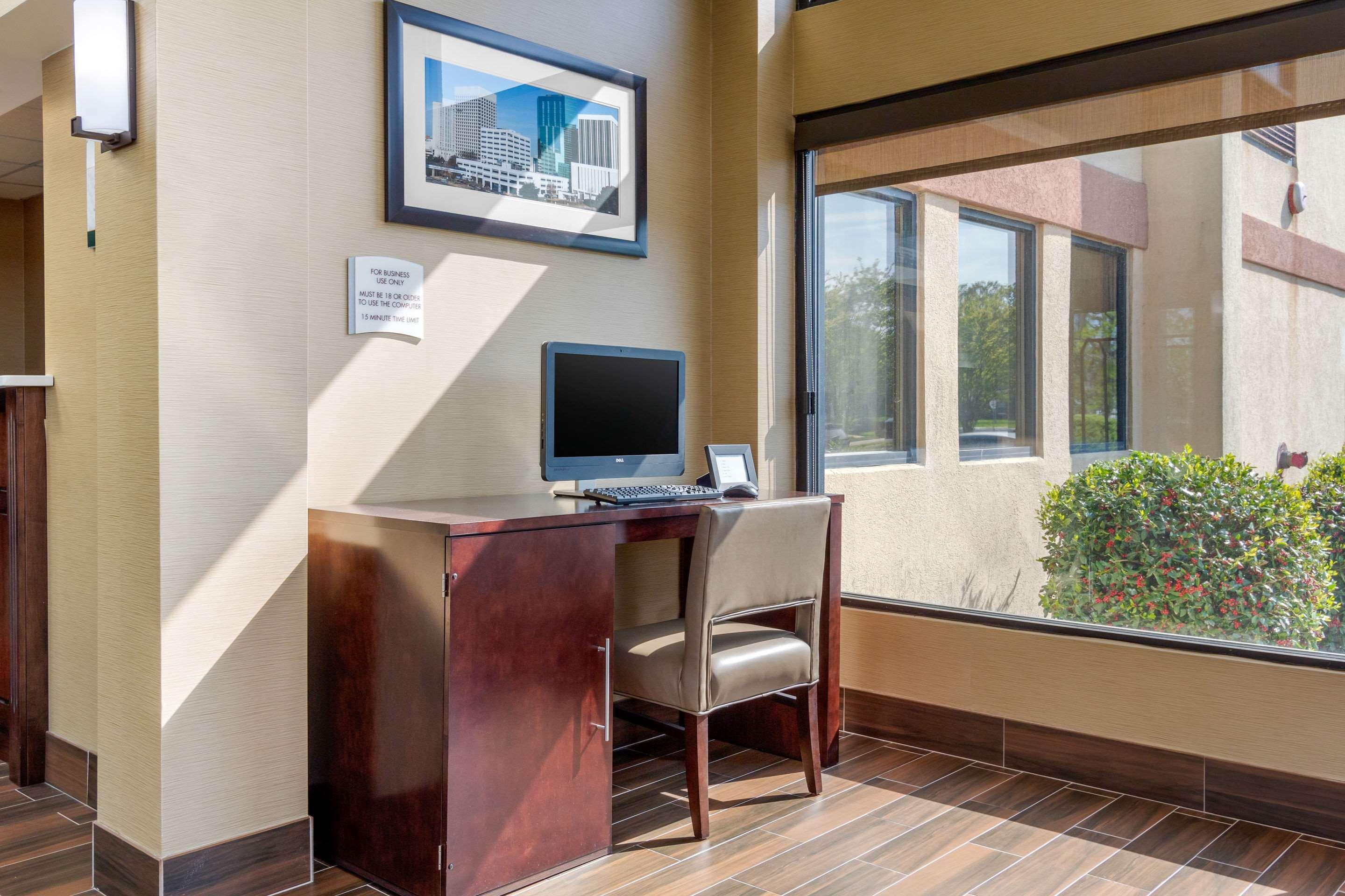Quality Inn & Suites Olde Town Portsmouth Eksteriør billede