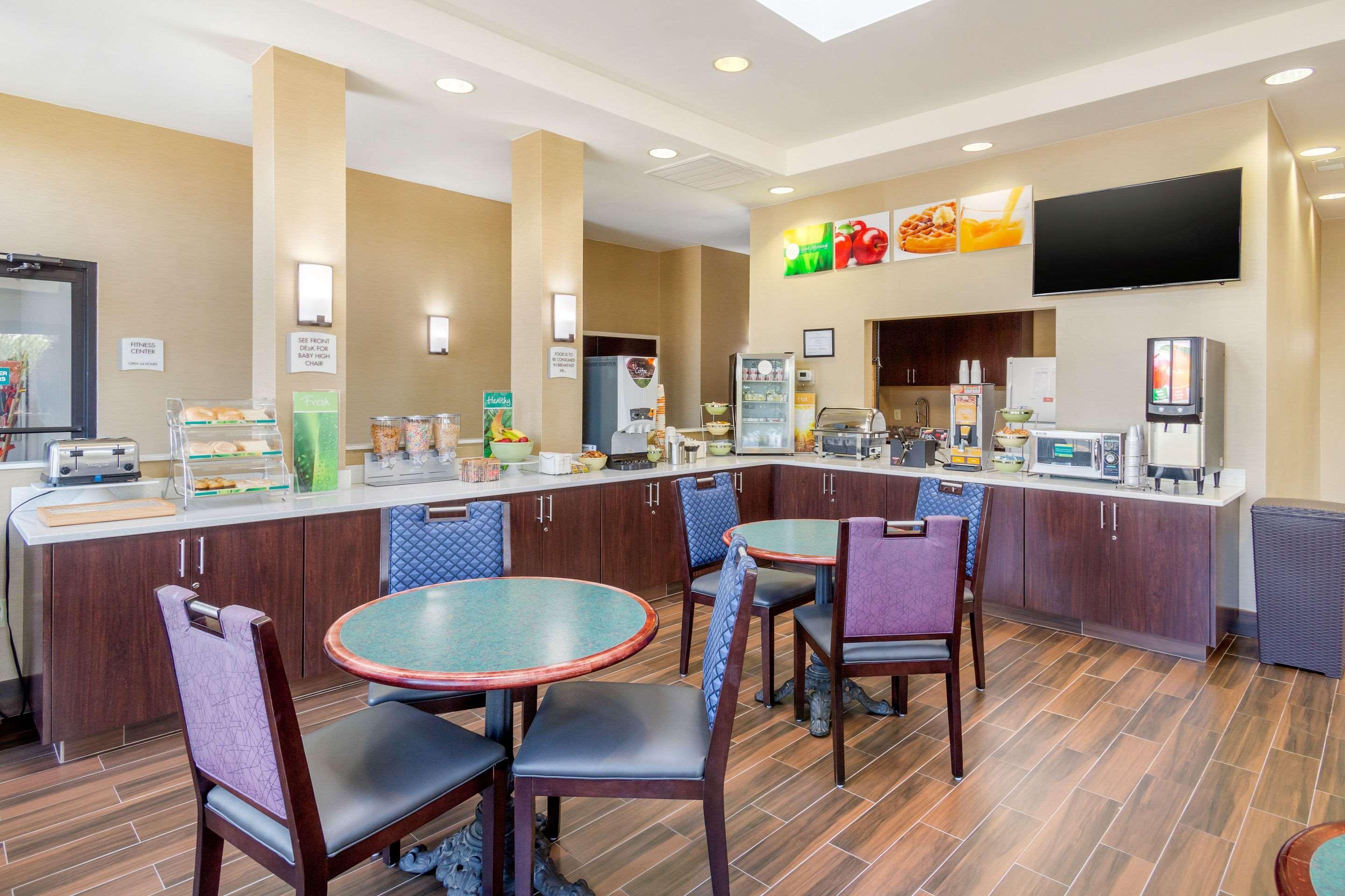 Quality Inn & Suites Olde Town Portsmouth Eksteriør billede