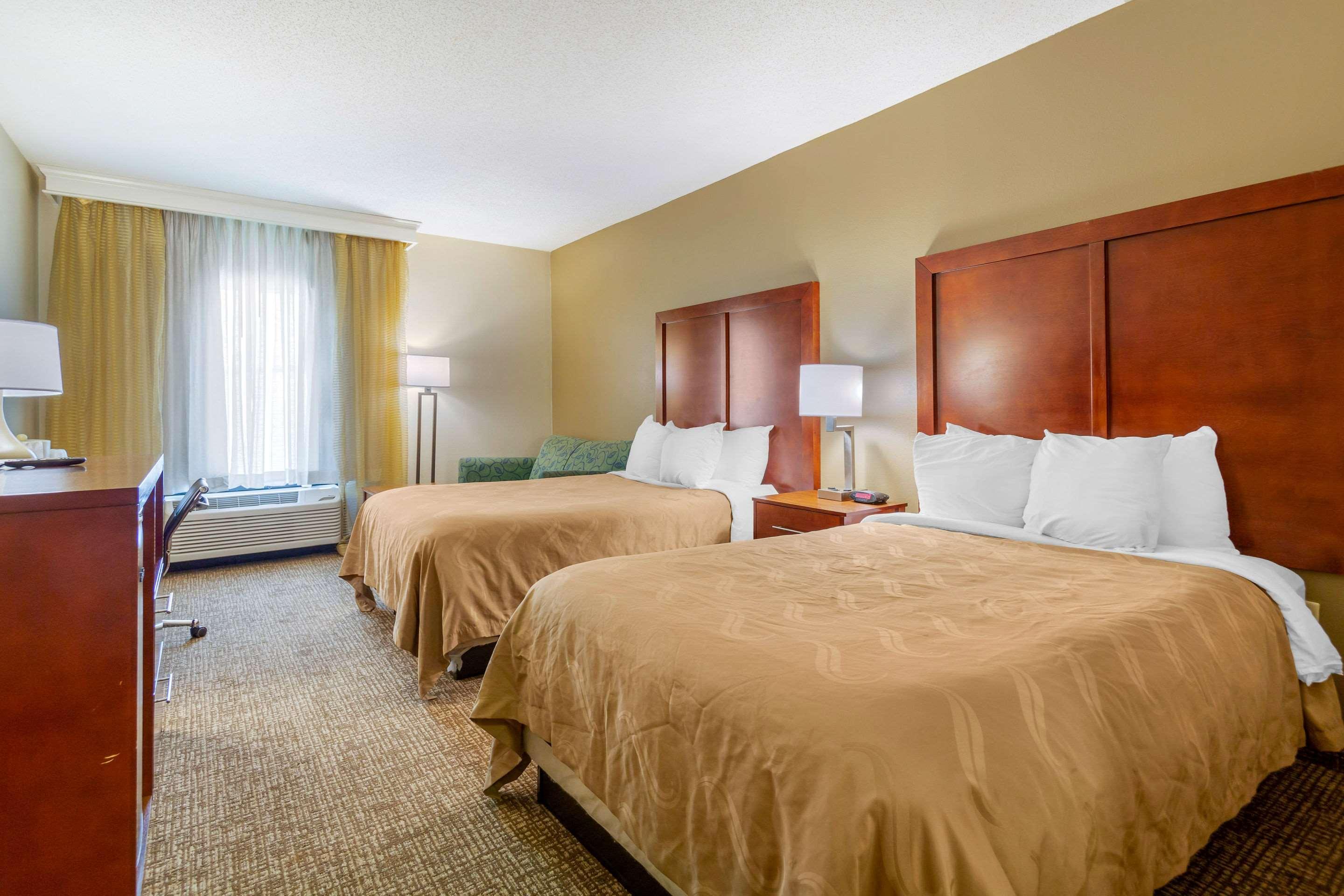 Quality Inn & Suites Olde Town Portsmouth Eksteriør billede