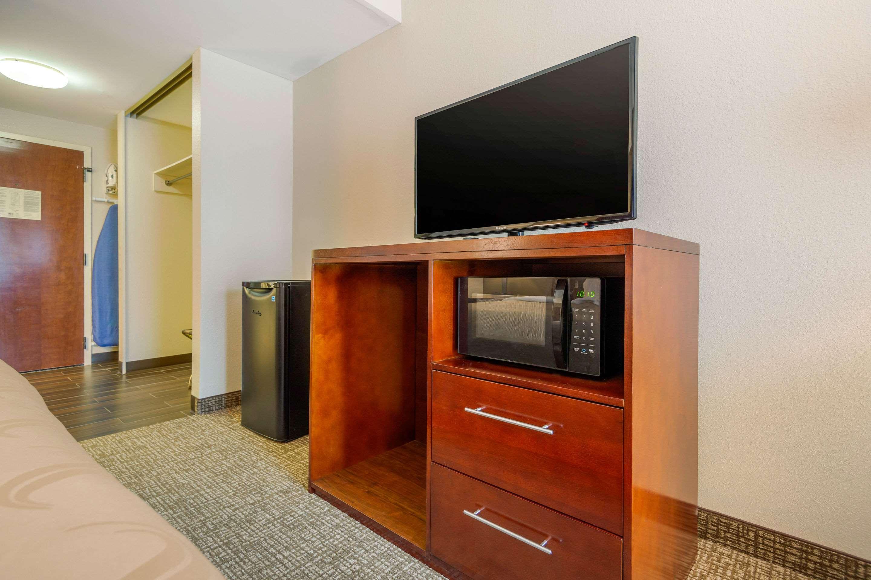 Quality Inn & Suites Olde Town Portsmouth Eksteriør billede