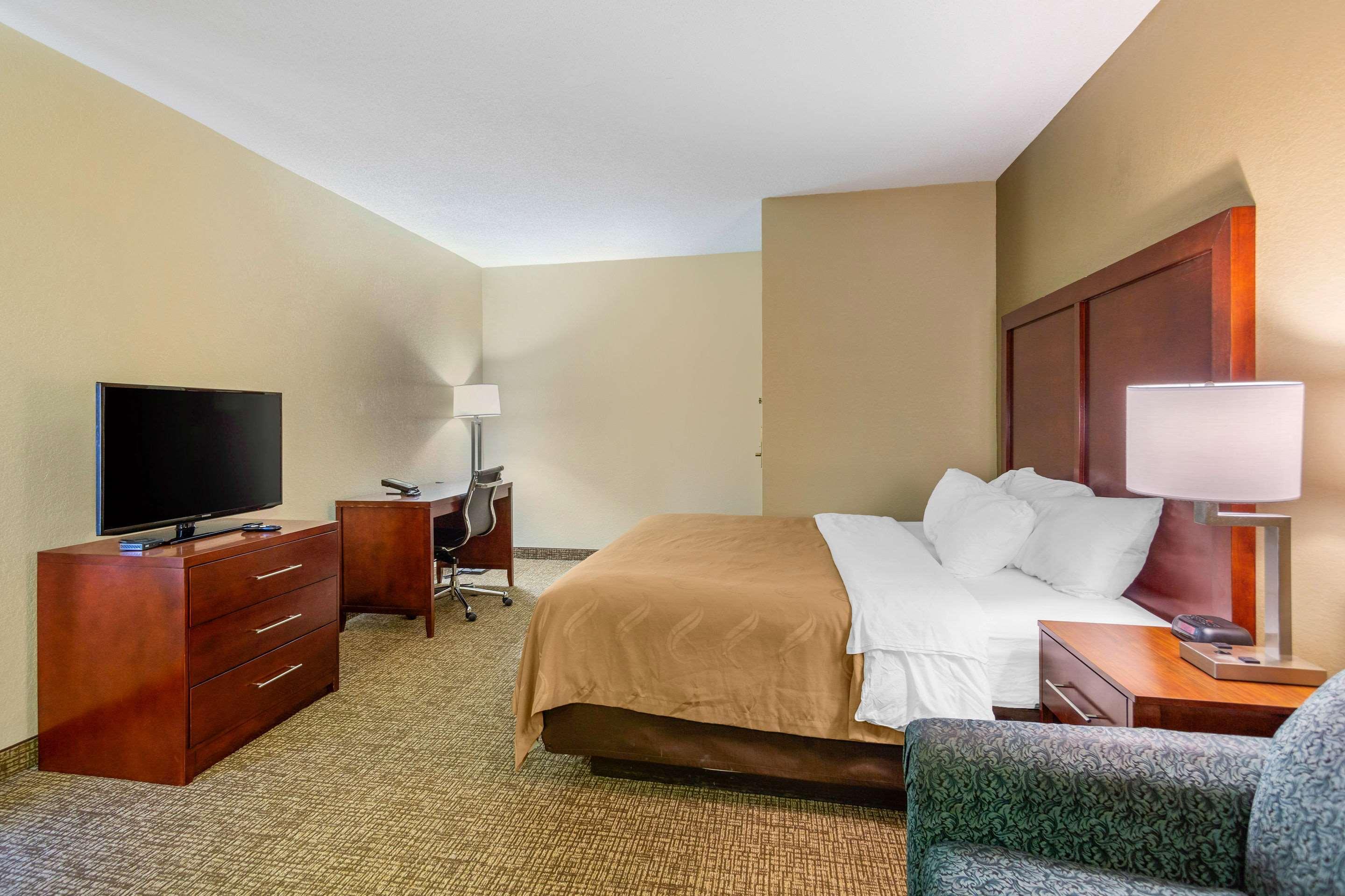 Quality Inn & Suites Olde Town Portsmouth Eksteriør billede