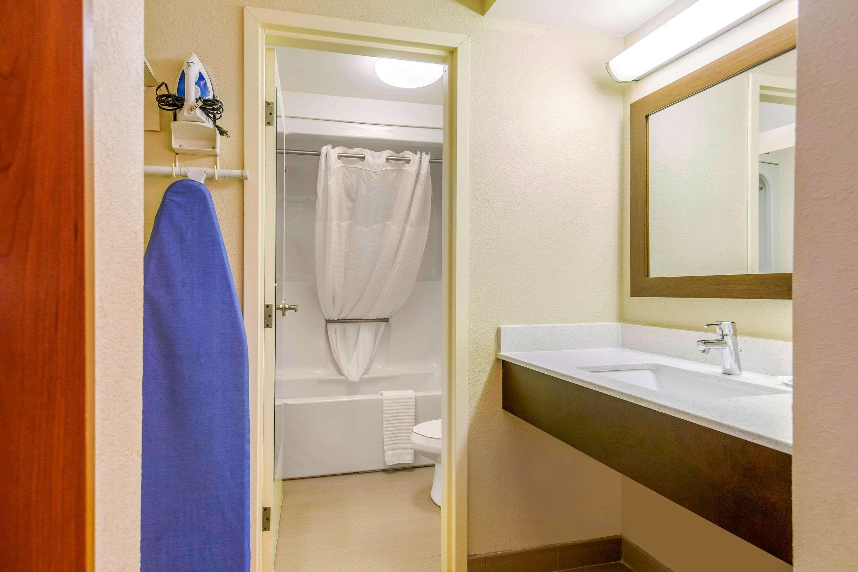 Quality Inn & Suites Olde Town Portsmouth Eksteriør billede